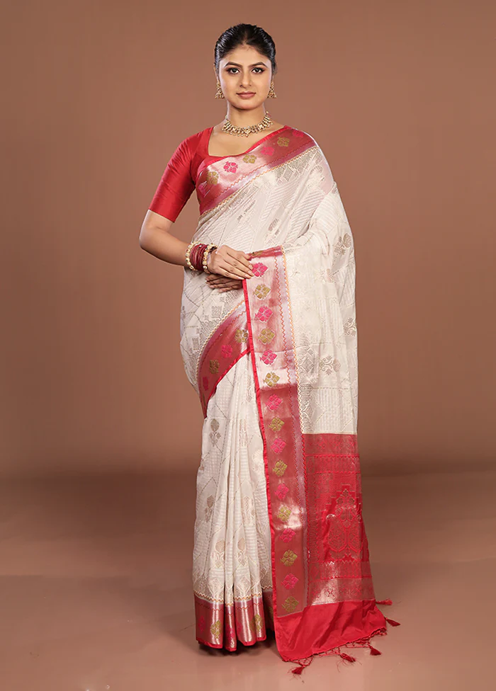 White Dupion Silk Saree With Blouse Piece - Image 2