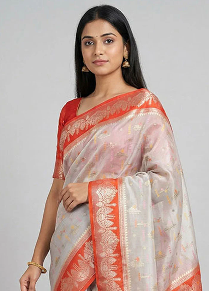 White Dupion Silk Saree With Blouse Piece - Image 2