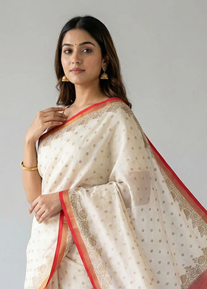 White Dupion Silk Saree With Blouse Piece - Image 2