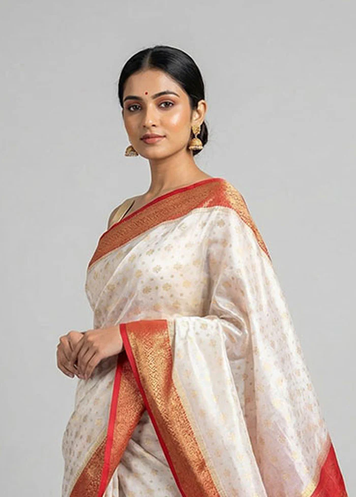 White Dupion Silk Saree With Blouse Piece - Image 2
