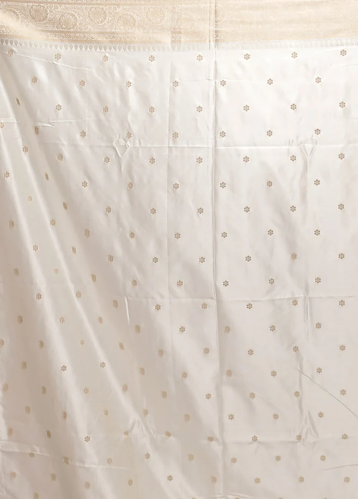 White Dupion Silk Saree With Blouse Piece - Image 5
