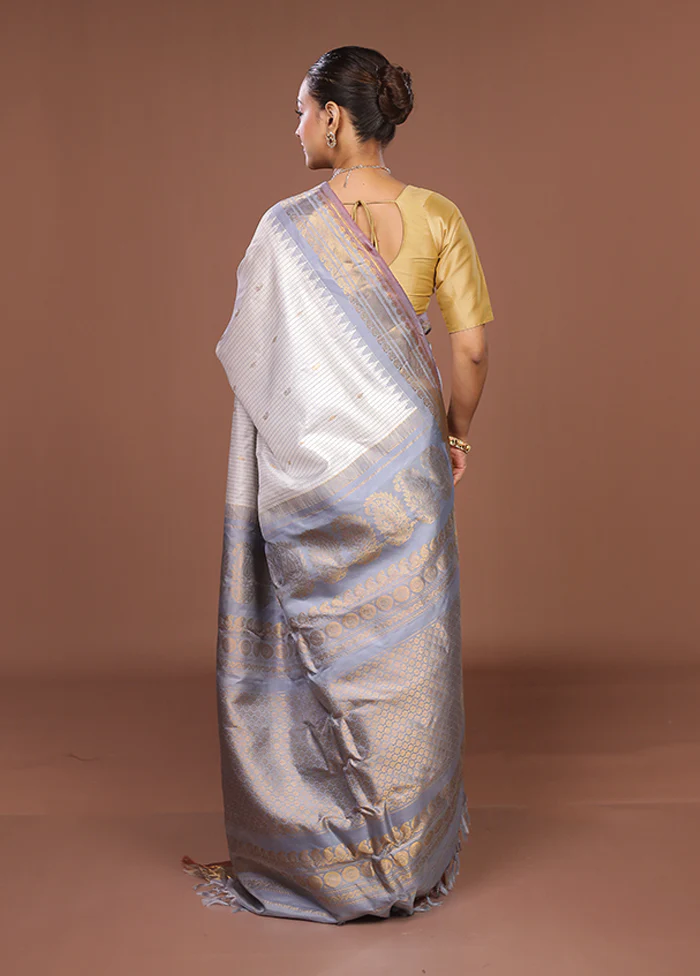 White Gadwal Pure Silk Saree Without Blouse Piece - Image 3