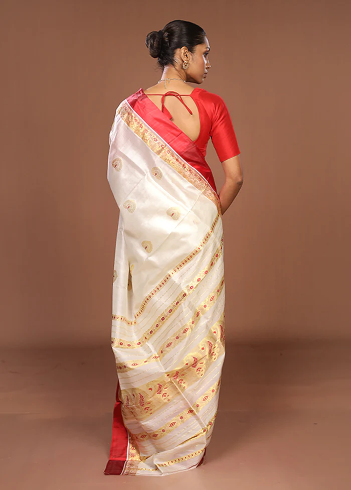 White Garad Pure Silk Saree Without Blouse Piece - Image 3