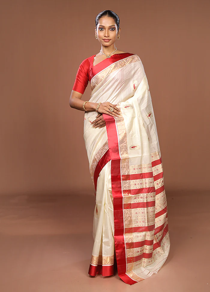 White Garad Pure Silk Saree Without Blouse Piece - Image 2