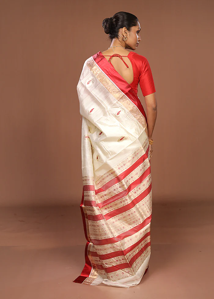 White Garad Pure Silk Saree Without Blouse Piece - Image 3