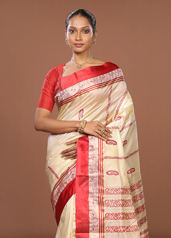 White Garad Pure Silk Saree Without Blouse Piece