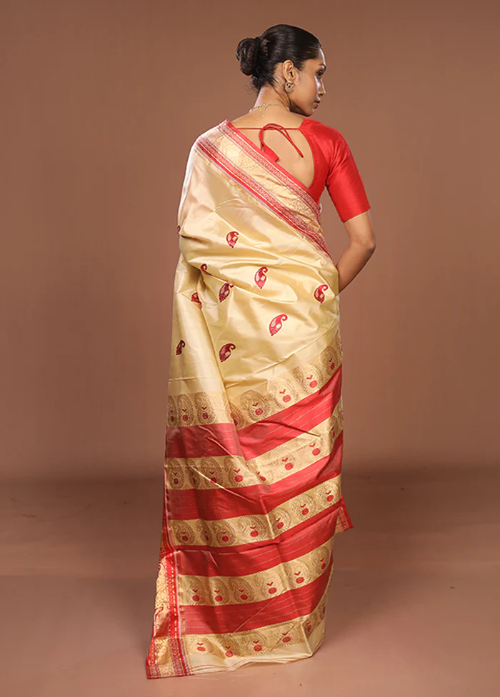 White Garad Pure Silk Saree Without Blouse Piece - Image 3