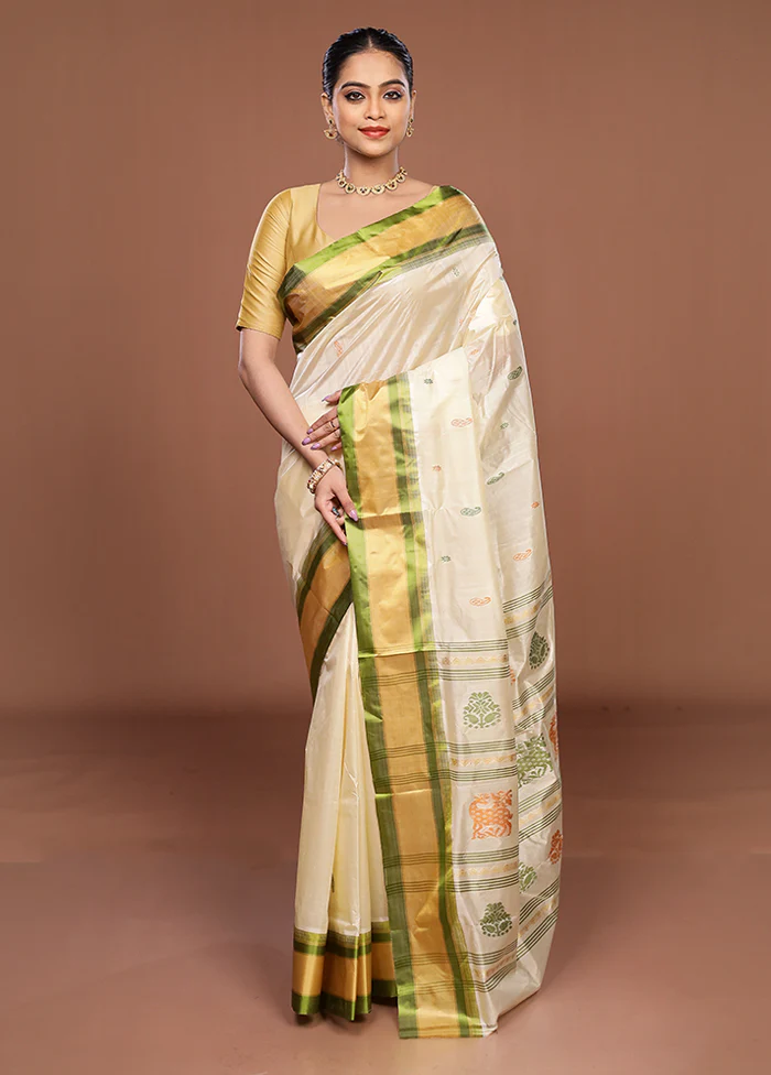 White Garad Silk Saree Without Blouse Piece - Image 2