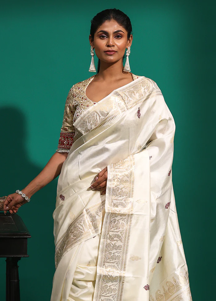 White Handloom Baluchari Pure Silk Saree With Blouse Piece