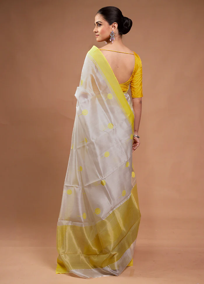 White Handloom Chanderi Pure Cotton Saree With Blouse Piece - Image 3