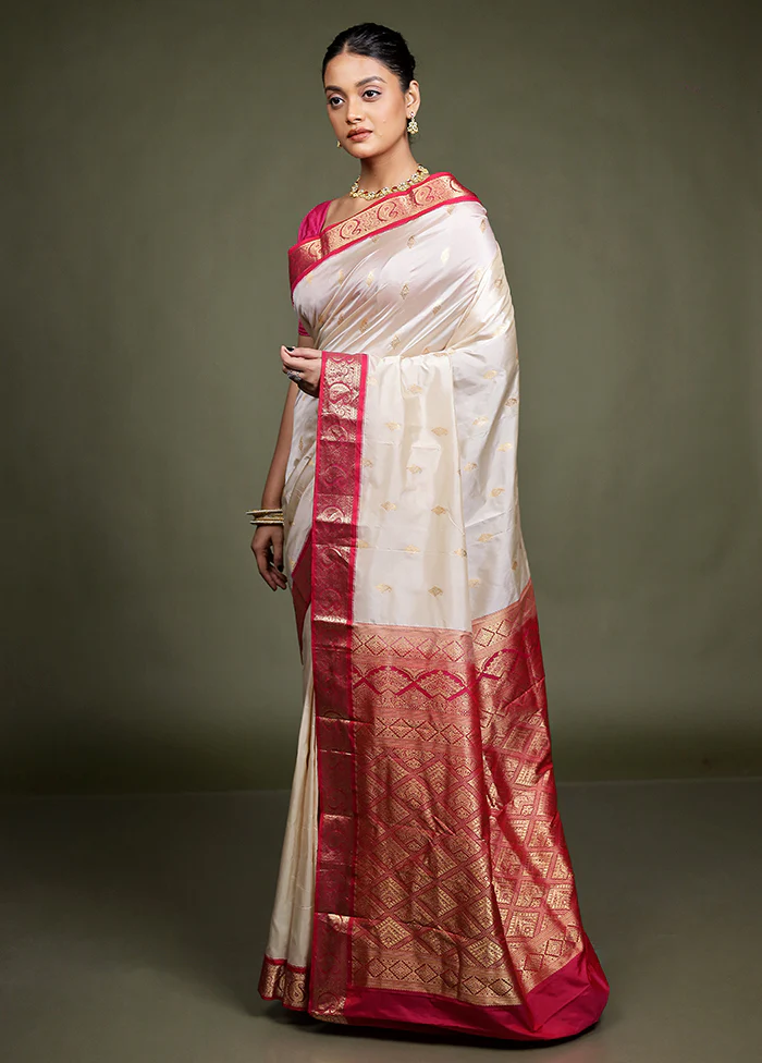 White Handloom Kanchipuram Pure Silk Saree With Blouse Piece - Image 4