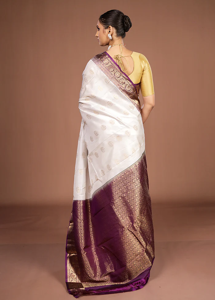 White Handloom Kanchipuram Pure Silk Saree With Blouse Piece - Image 3