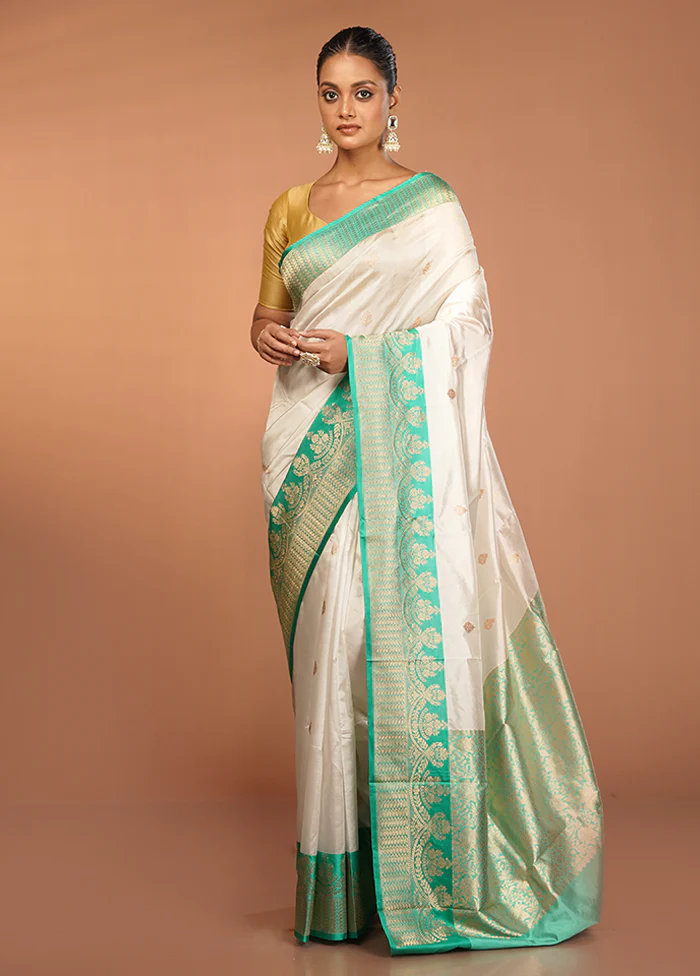 White Handloom Katan Pure Silk Saree With Blouse Piece - Image 2