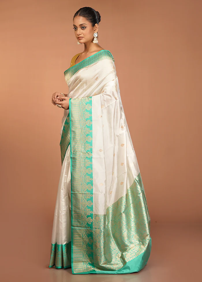 White Handloom Katan Pure Silk Saree With Blouse Piece - Image 4