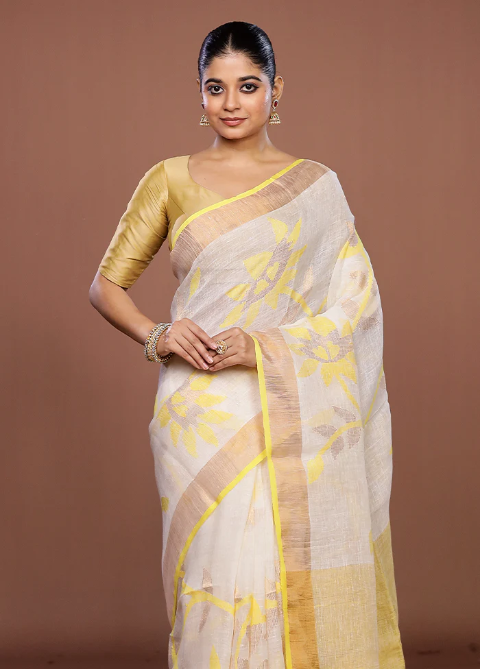 White Handloom Matka Pure Silk Saree With Blouse Piece