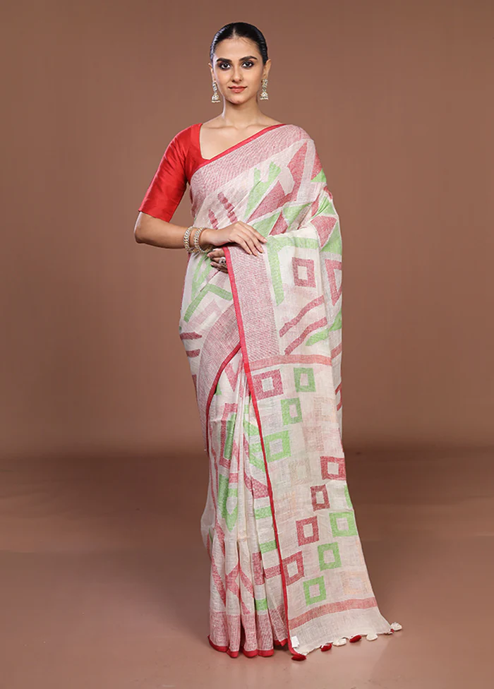 White Handloom Matka Pure Silk Saree With Blouse Piece - Image 2