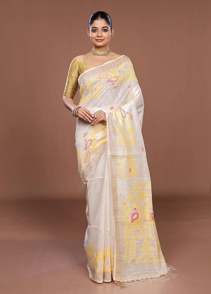 White Handloom Matka Pure Silk Saree With Blouse Piece - Image 2