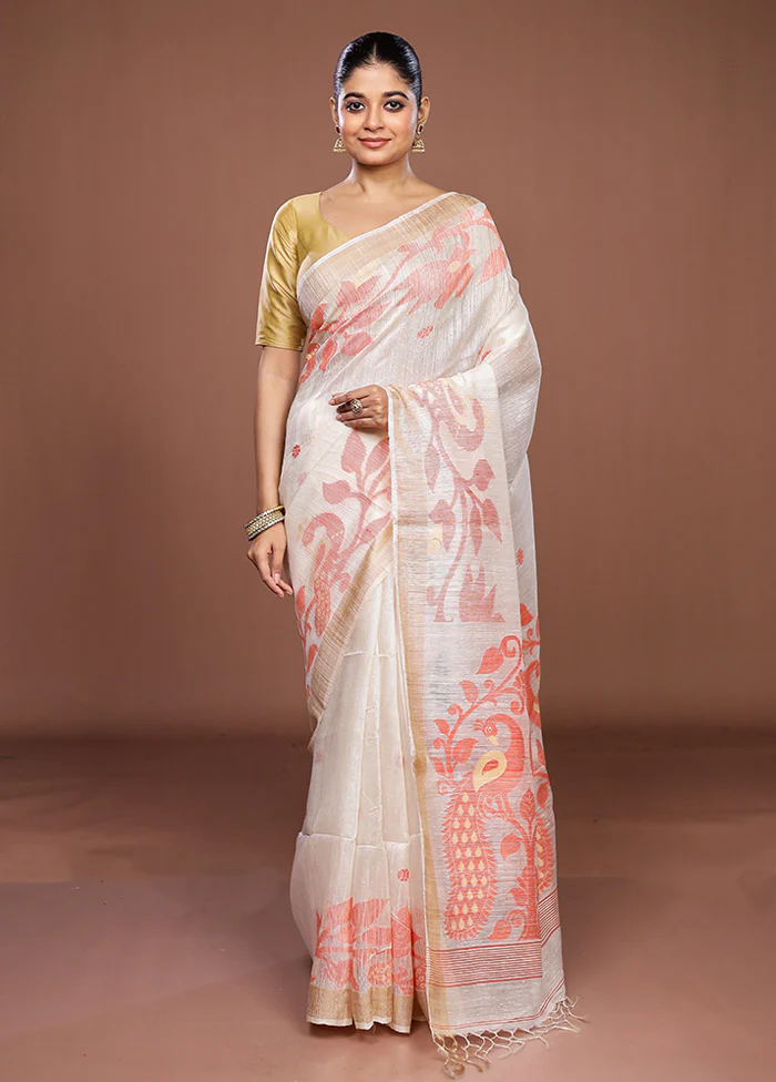 White Handloom Matka Pure Silk Saree With Blouse Piece - Image 2