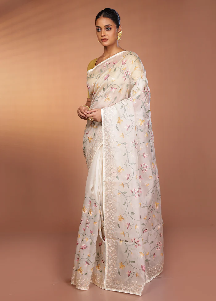 White Handloom Pure Organza Saree With Blouse Piece - Image 4