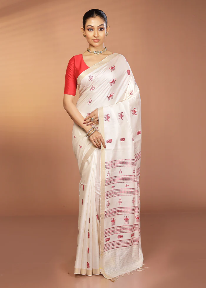 White Handloom Tussar Pure Silk Saree With Blouse Piece - Image 2
