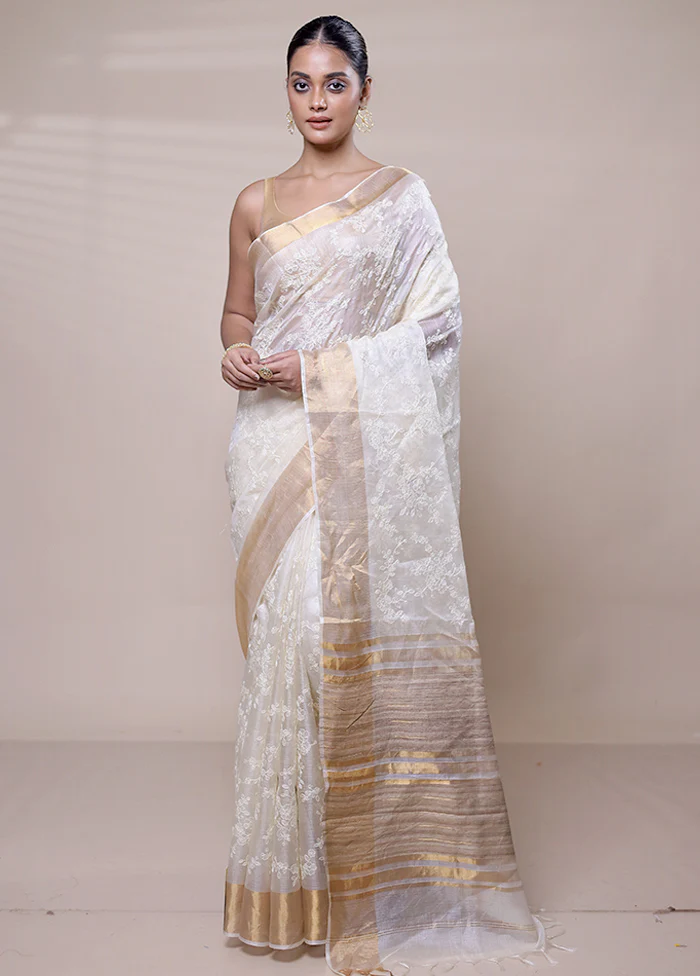 White Handloom Tussar Pure Silk Saree With Blouse Piece - Image 2