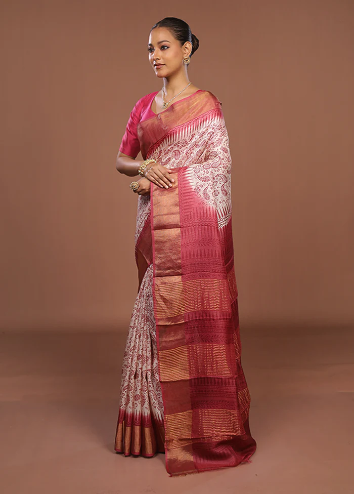 White Handloom Tussar Pure Silk Saree With Blouse Piece - Image 4