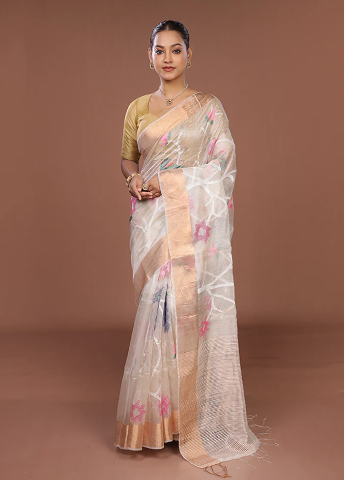 White Handloom Tussar Pure Silk Saree With Blouse Piece - Image 2