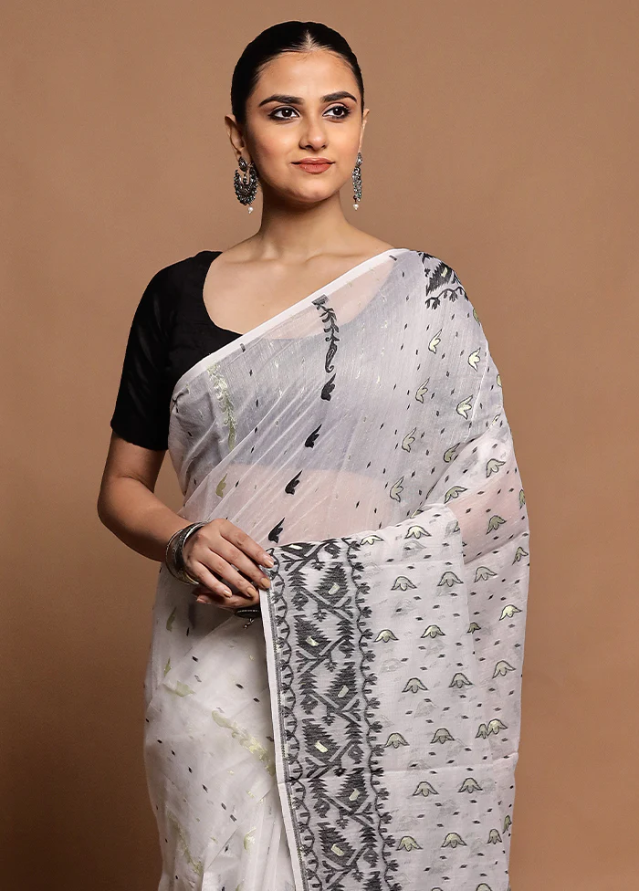 White Tant Jamdani Saree Without Blouse Piece - Image 2