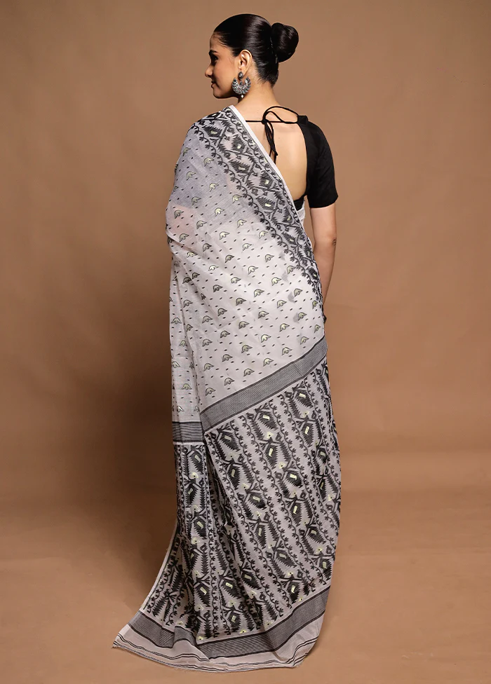 White Tant Jamdani Saree Without Blouse Piece - Image 3