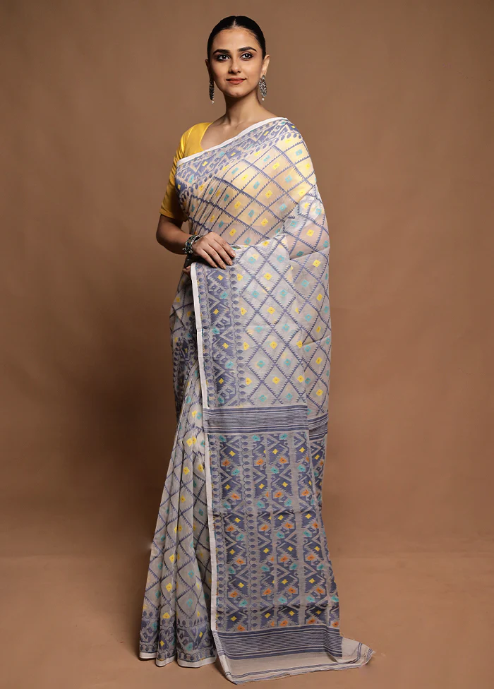 White Tant Jamdani Saree Without Blouse Piece - Image 4