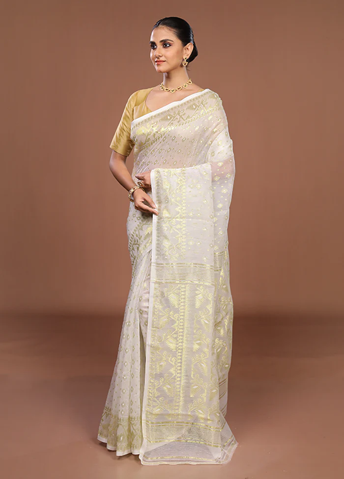 White Jamdani Cotton Saree Without Blouse Piece - Image 4