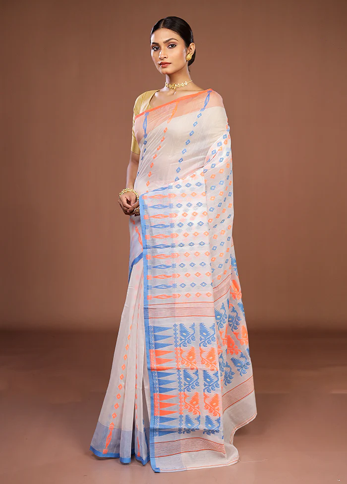 White Jamdani Cotton Saree Without Blouse Piece - Image 4
