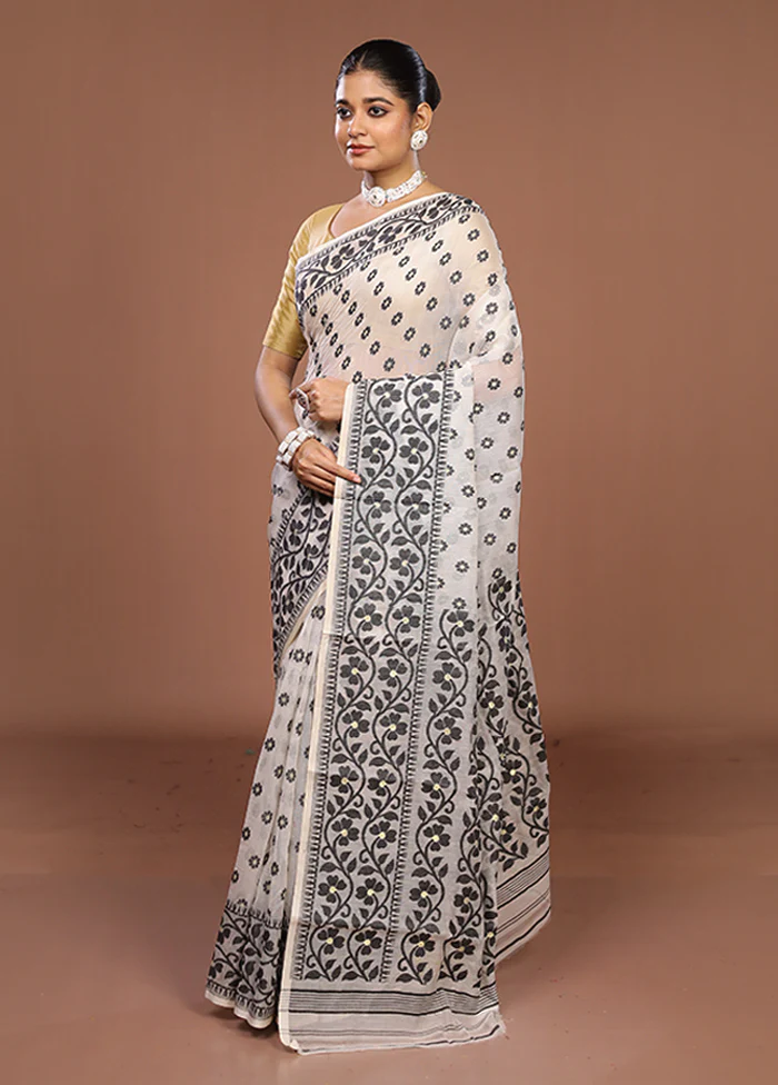 White Jamdani Cotton Saree Without Blouse Piece - Image 4