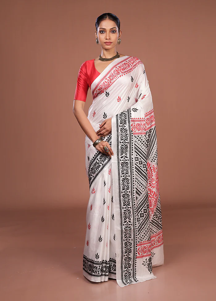 White Kantha Stitch Silk Saree With Blouse Piece - Image 2