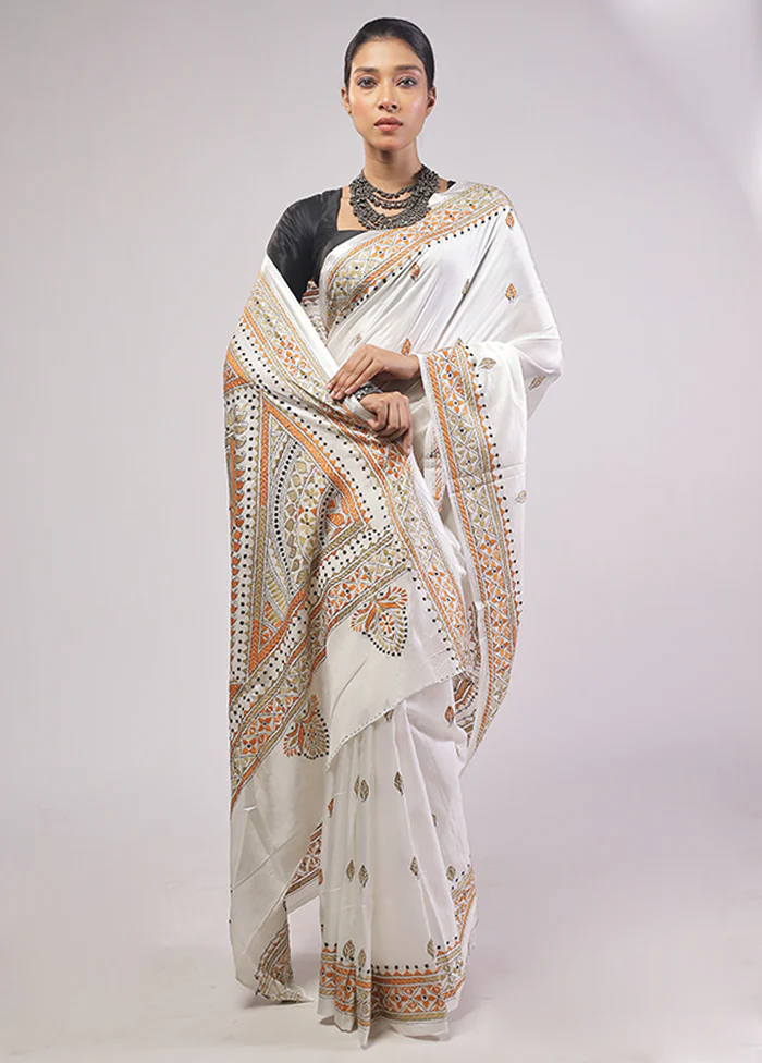 White Kantha Stitch Silk Saree With Blouse Piece - Image 2