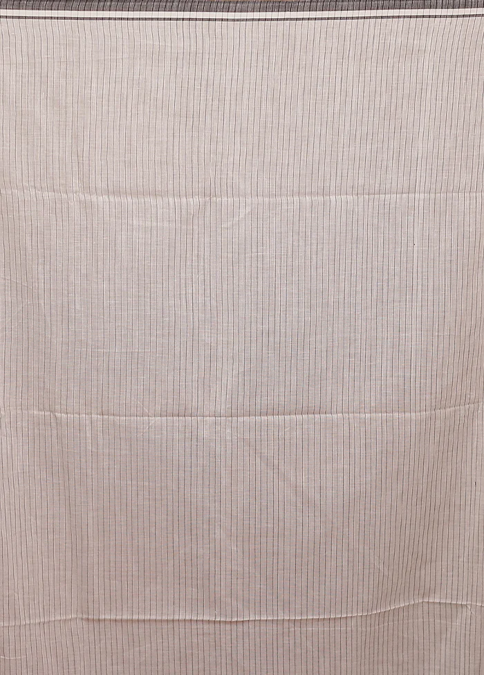 White Khadi Cotton Saree With Blouse Piece - Image 4