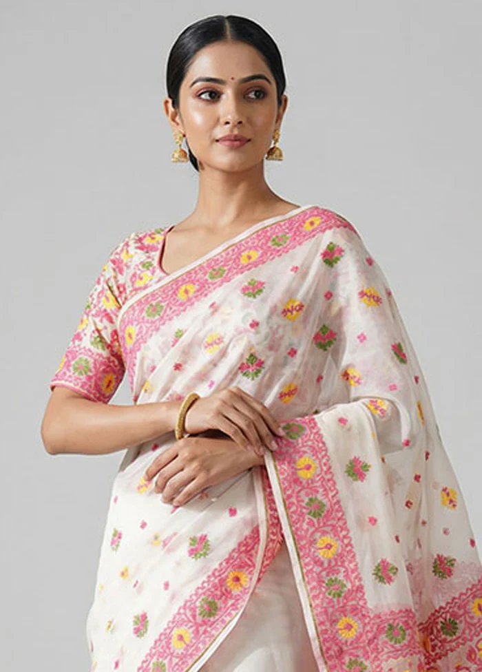 White Kora Silk Saree With Blouse Piece - Image 2