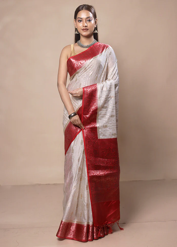 White Kora Silk Saree With Blouse Piece - Image 2