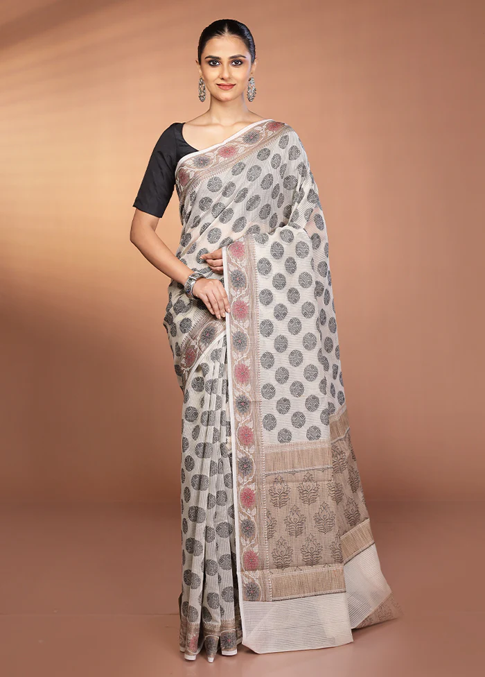 White Kora Silk Saree With Blouse Piece - Image 2