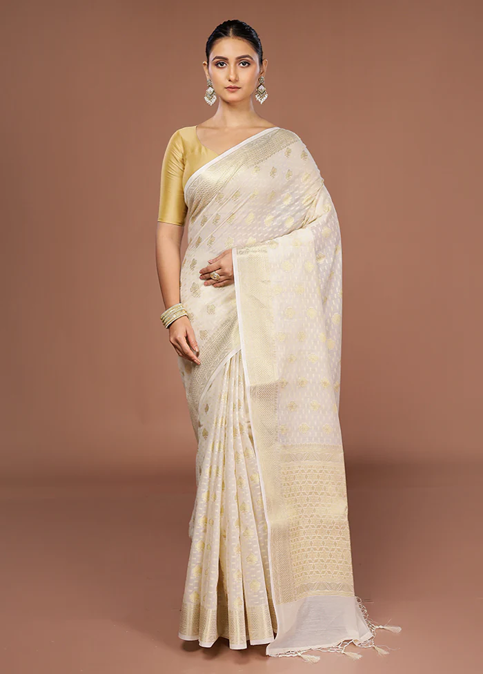 White Kora Silk Saree With Blouse Piece - Image 2
