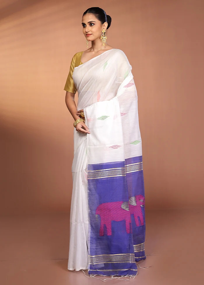 White Matka Silk Saree With Blouse Piece - Image 4