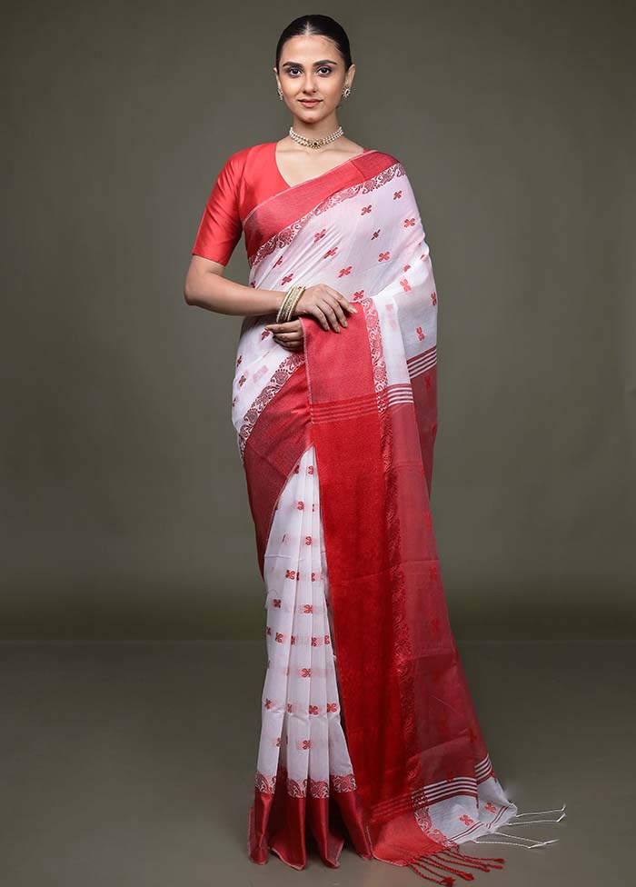 White Matka Silk Saree With Blouse Piece - Image 2