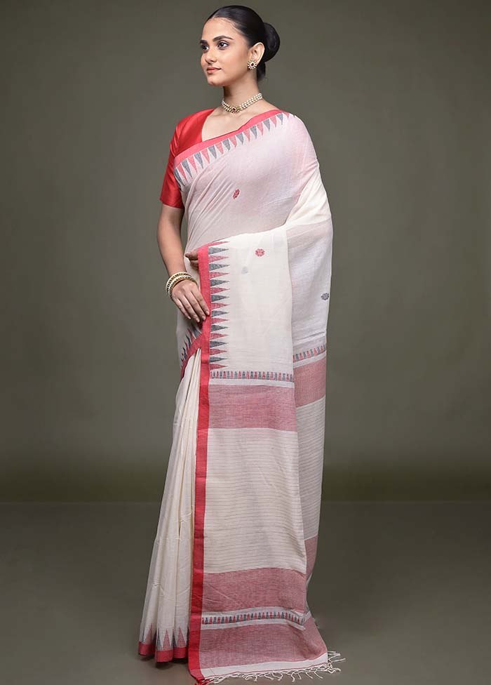 White Matka Silk Saree With Blouse Piece - Image 4