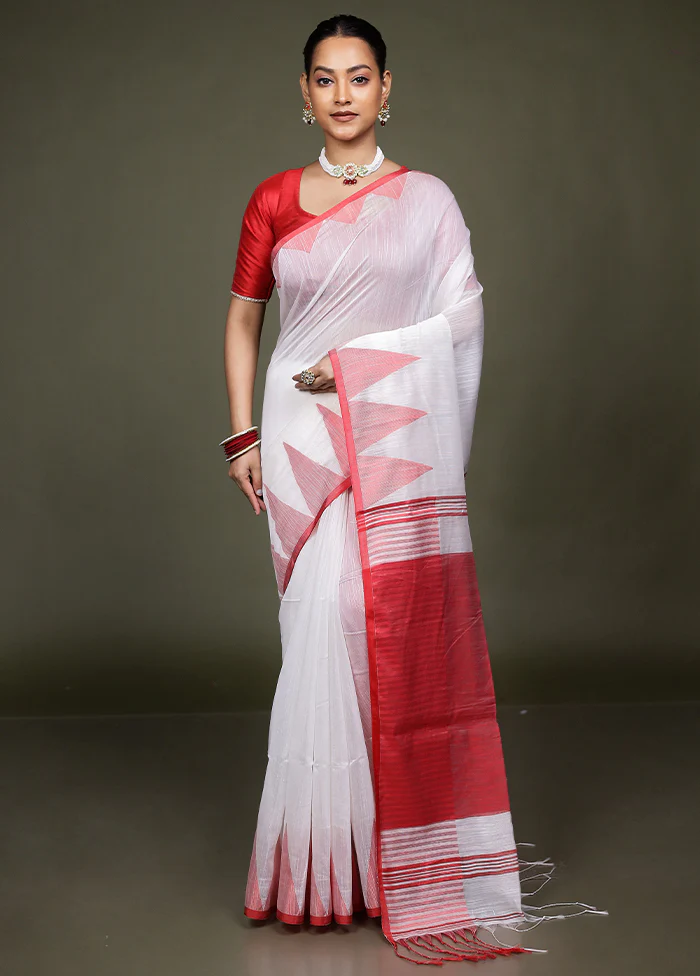 White Matka Silk Saree With Blouse Piece - Image 2