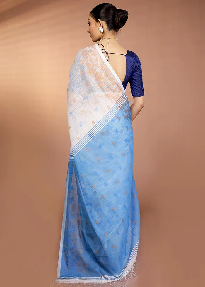 White Matka Silk Saree With Blouse Piece - Image 3