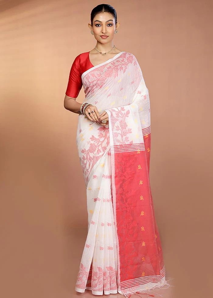 White Matka Silk Saree With Blouse Piece - Image 2
