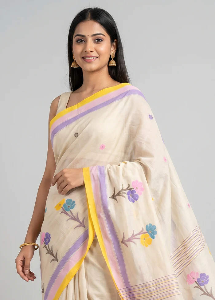 White Matka Silk Saree With Blouse Piece - Image 2