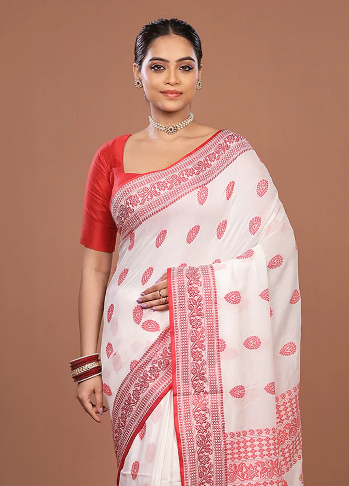 White Matka Silk Saree With Blouse Piece