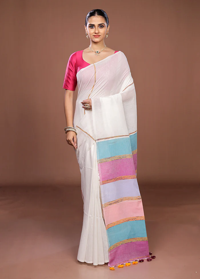 White Matka Silk Saree With Blouse Piece - Image 2