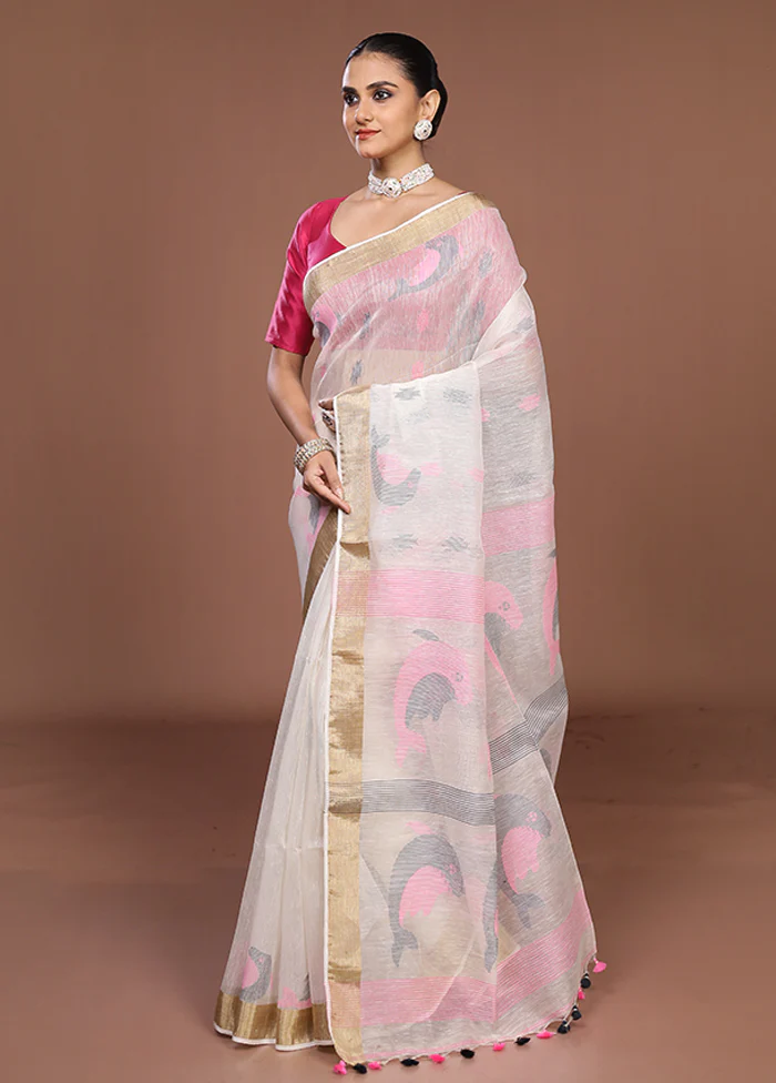 White Matka Silk Saree With Blouse Piece - Image 4